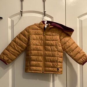 GAP Cold Control Gold Puffer Jacket Lightweight Quilted Design